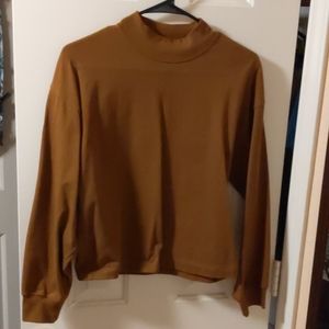 Uniqlo Mock neck cropped sweater